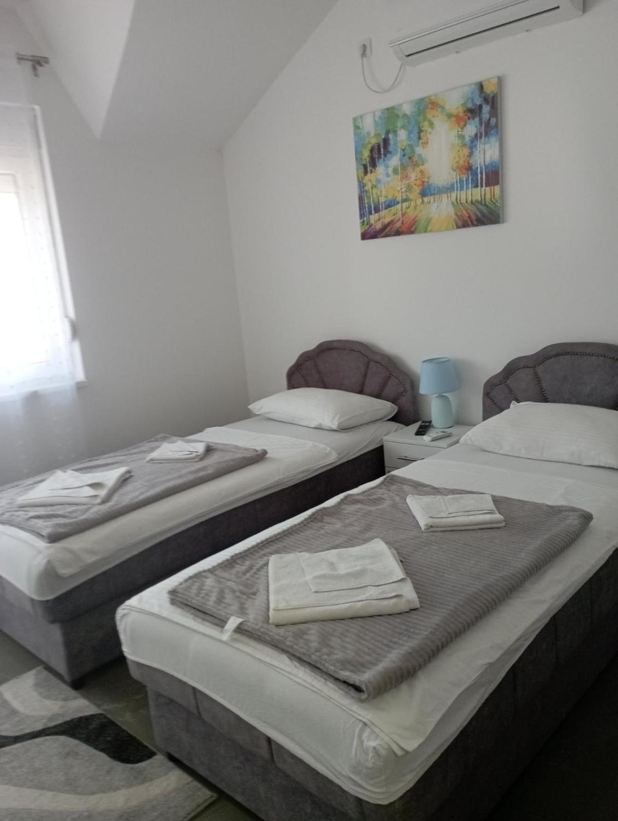 Apartmani Marija Vrdnik Exterior foto